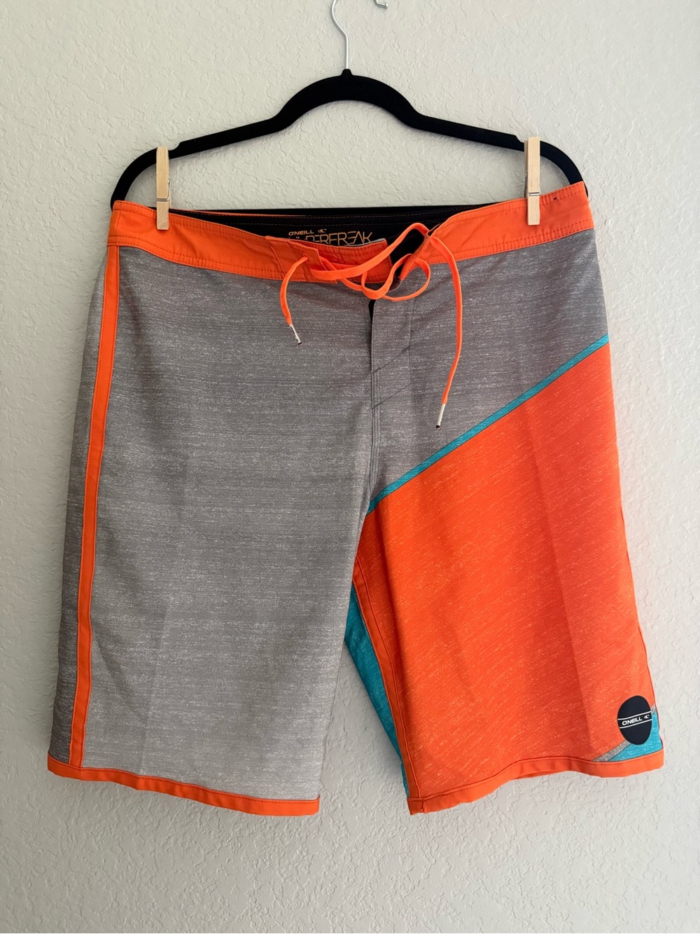 O'Neill Men’s Orange, Gray & Teal Colorblock Board Shorts